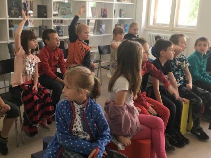 Prvňáčci navštívili novou knihovnu