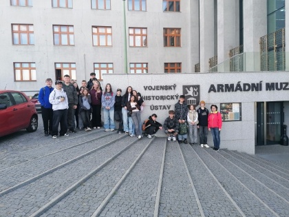 ARMÁDNÍ MUZEUM  ŽIŽKOV -  EXKURZE VIII. C