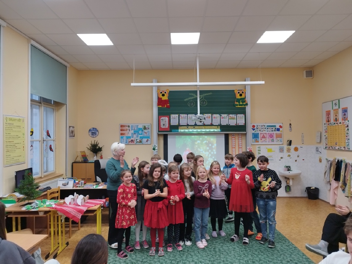 Předvánoční setkání druháčků a deváťáků z béčka