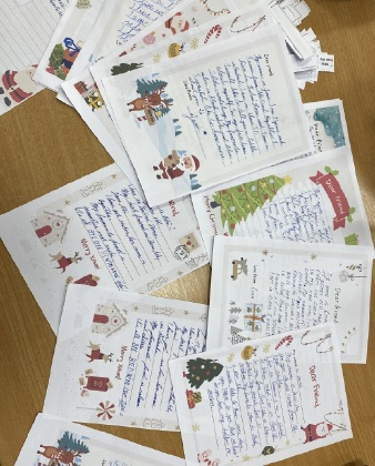 Christmas Postcards - V. D si píše anglicky se Španěly