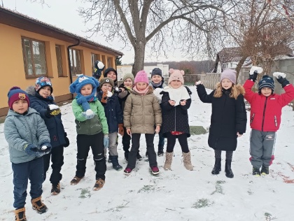 Užíváme si první sníh